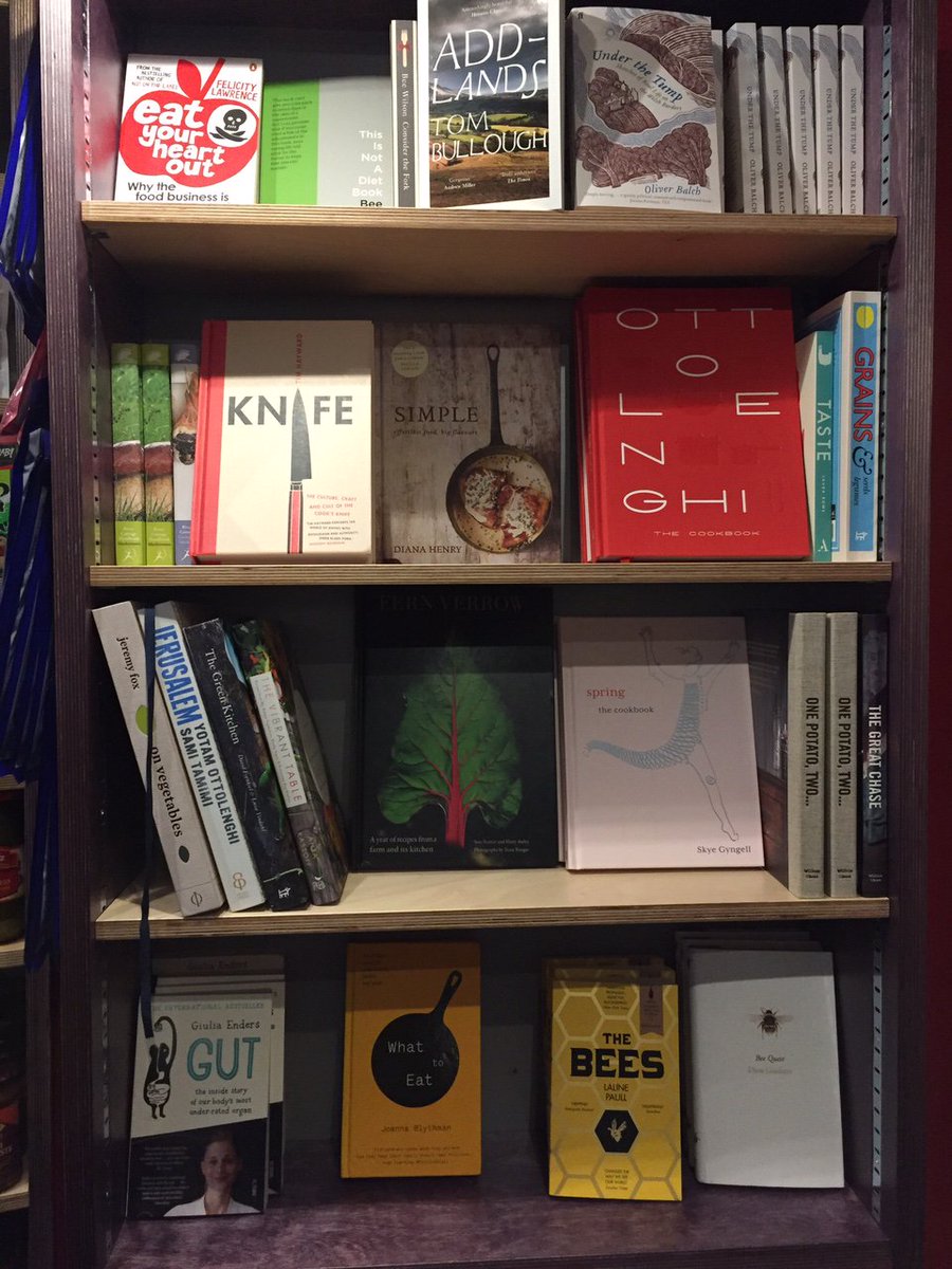 ABookaDayinHay's tweet photo. Great to see more #NooksforBooks developing in shops around #HayonWye. We popped in to buy a book from @Hay_Deli: https://t.co/CDbGfXJkjg https://t.co/xc9wGAKamE