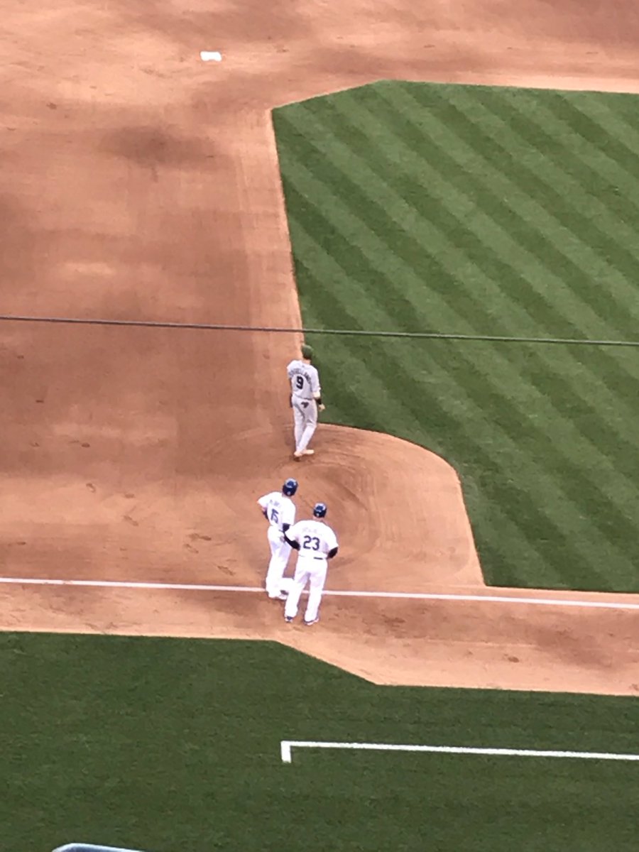 Hannah004G's tweet image. #2hitwhit