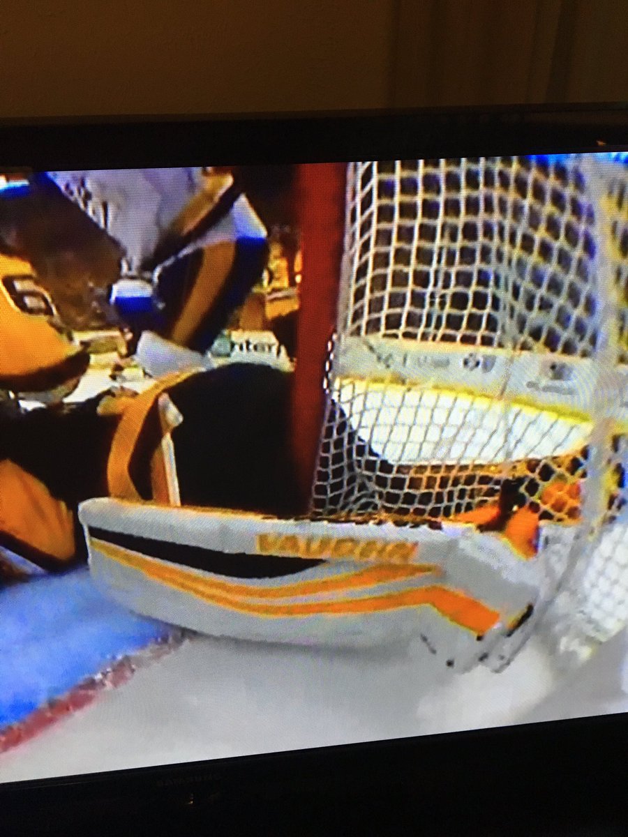 ALBuesing77's tweet photo. Watching the #NHL #StanleyCupFinals and suddenly #gooched https://t.co/7V8wVxfv61