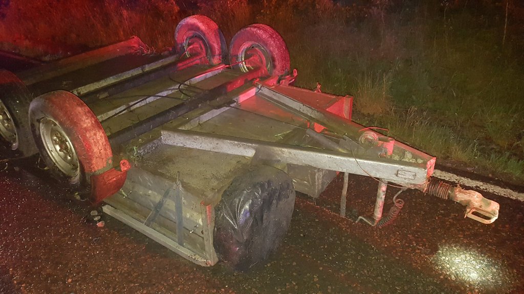 NWmwaypolice's tweet photo. RTC #HT18 #HT28 @CPTaskforce are dealing with J9-8 M56EB #Veryluckydriver with only Minor Injuries. No injuries to the passengers https://t.co/B7iCQo8gRb