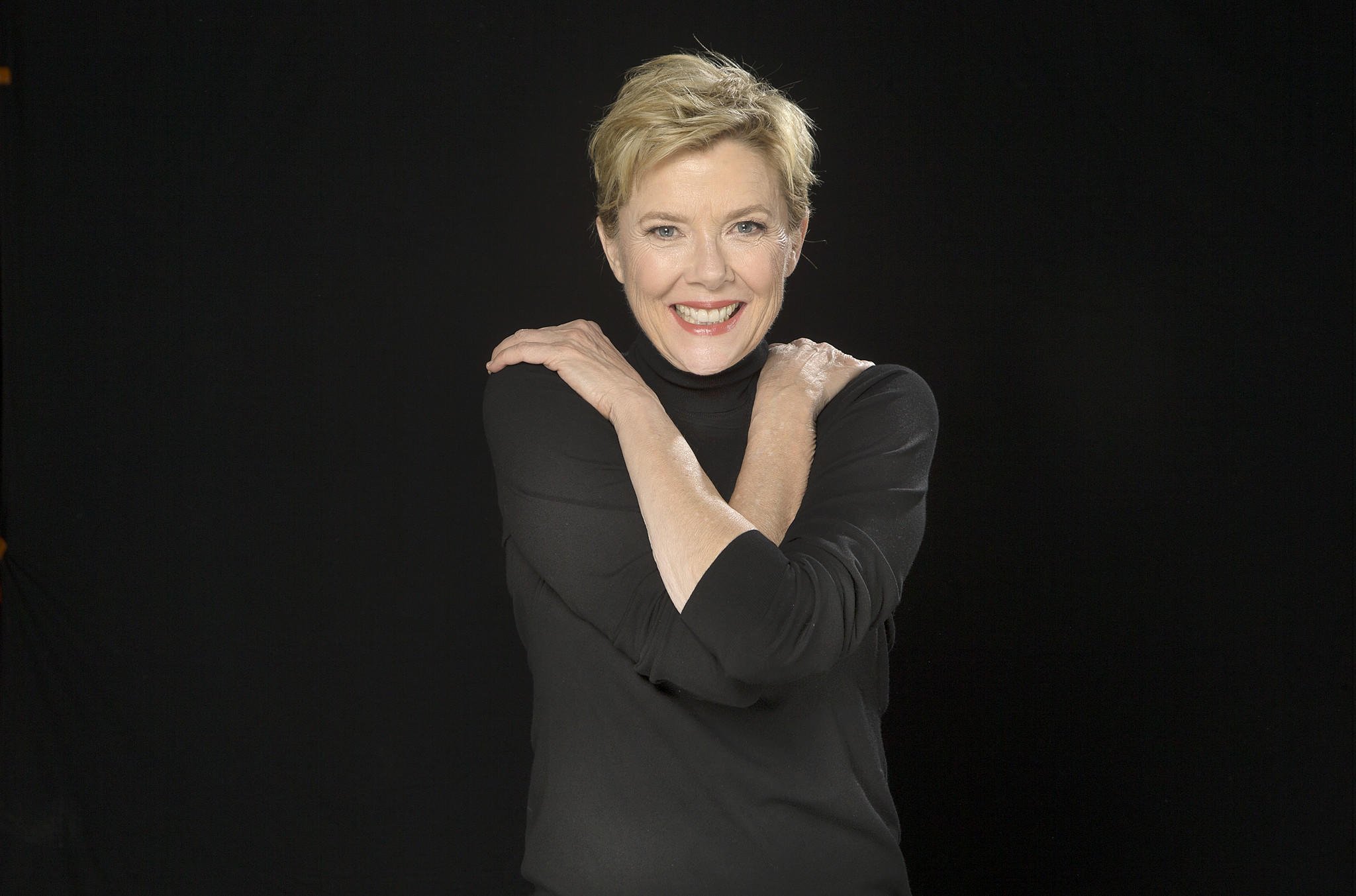 Annette Bening turns 59 today. Happy birthday   via 