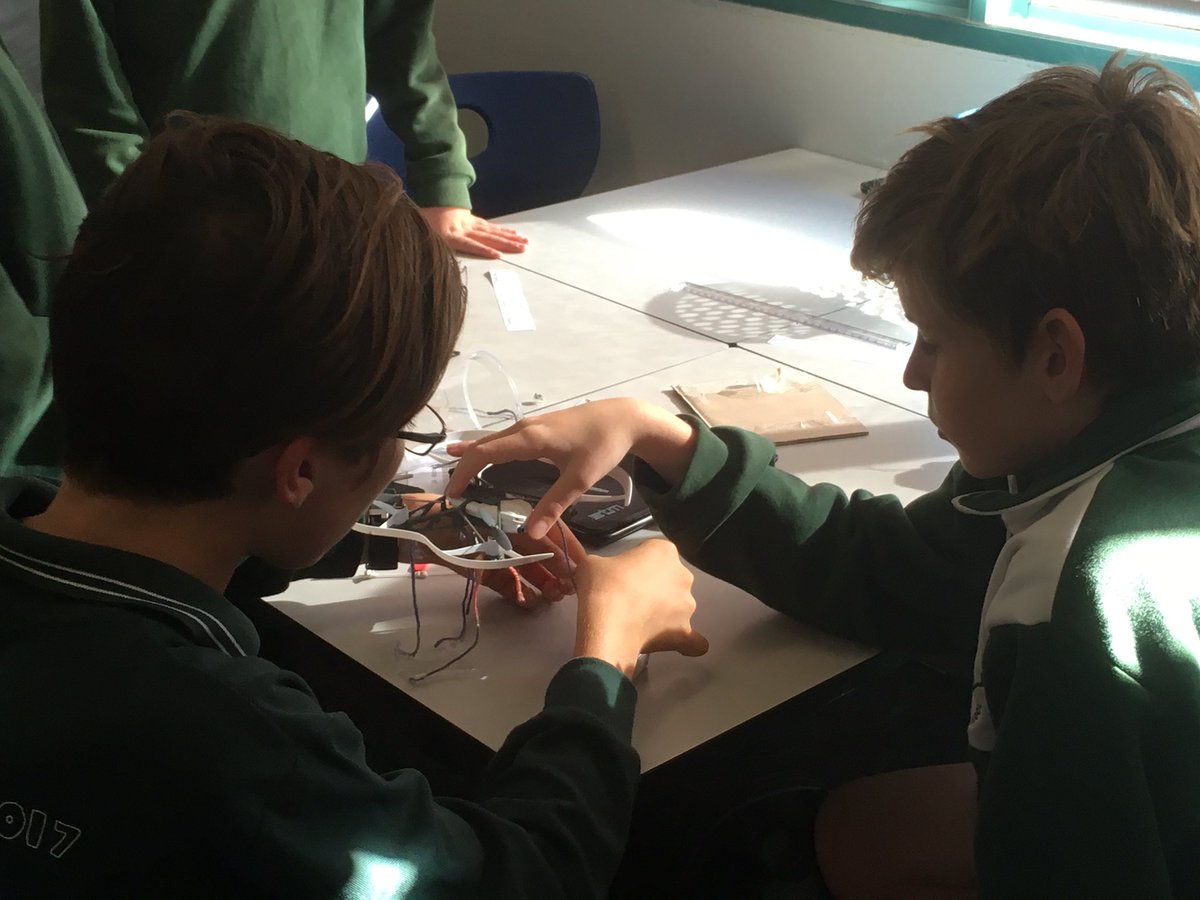 GeelongDln's tweet photo. Our second Next Level Digi Tech is off to a great start! #coding #digilearn https://t.co/FuLBPzfhHi