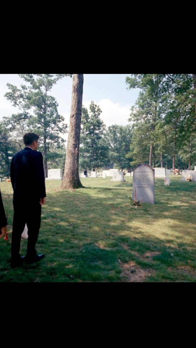 John P. McConnell tweet media