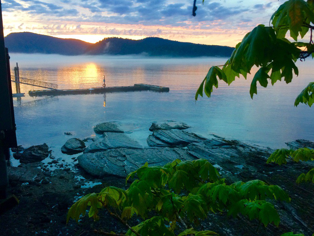 TDIFest's tweet image. Tickets for the TdIF are now avail! Book online: #gulfislands.org and guarantee your seat #exploreBC @HelloBC