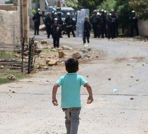 GrupFetih's tweet photo. Müminler Kudüs'ü Kaybedince Değil, Rüyalarına Kudüs Giren Çocukları Yetiştiremeyince Korkar.

İhsan Şenocak

Özgür Kudüs... https://t.co/17nGCSZc5k