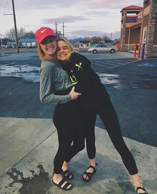 SammyWilliams_2's tweet photo. It's Allie's birthday!¡ love you lots #forthegrandkids https://t.co/DLl66mOPpk