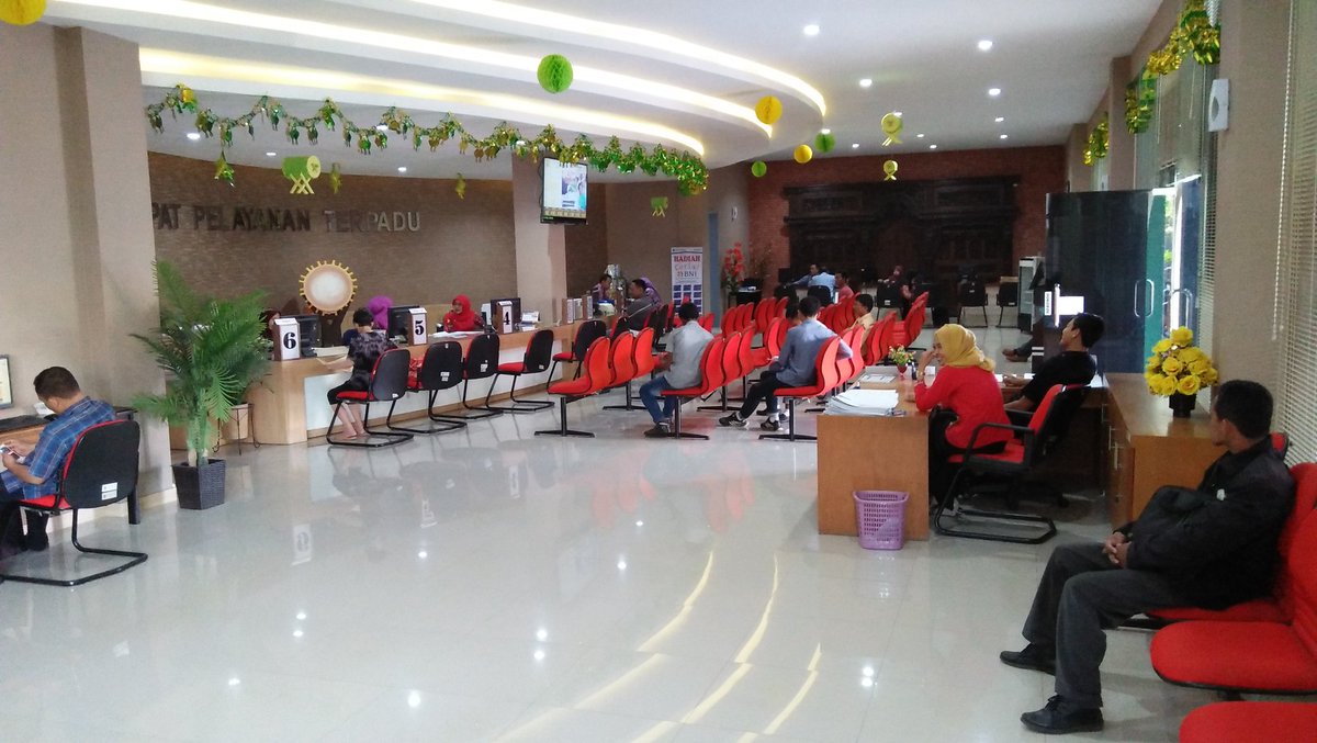 <a href="/DitjenPajakRI/">#PajakKitaUntukKita</a> <a href="/KemenkeuRI/">#UangKita</a> <a href="/PajakJateng1/">#PajakKitaUntukKita</a> <a href="/pandupajak/">#LiterasiFinancial</a> <a href="/jeparakabgoid/">Pemkab Jepara</a> <a href="/humasjateng/">Humas Jateng</a> <a href="/UungEka/">Eka Damayanti</a> <a href="/prastow/">Prastowo Yustinus</a> <a href="/aniwinn/">Ana</a> <a href="/endaryono/">#DirumahAja</a> <a href="/PajakMania/">PajakMania</a> Suasana #TPT516 saat ini. Kunjungan lengang oleh #WajibPajak dapat #Sahabat516 manfaatkan segera!

#Taxmin tak sabar, ingin selfie...