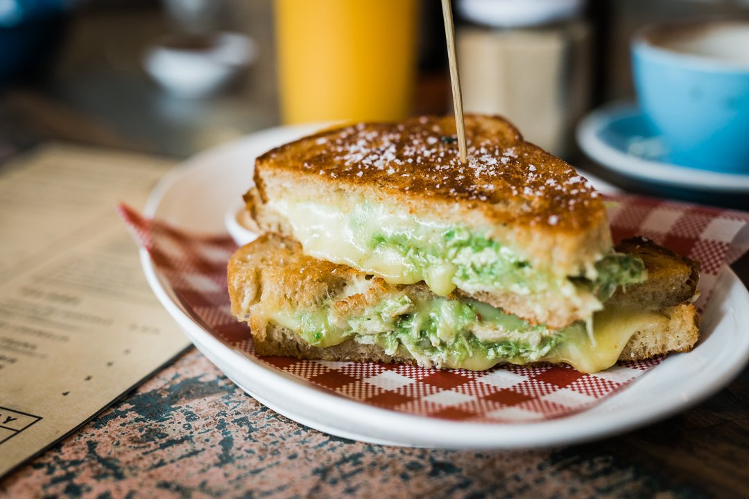 Another great #Melbourne cafe experience was had at Two Lost Boys in Windsor. See our review on the chikado! cocoandvine.com/cafes/melbourn…