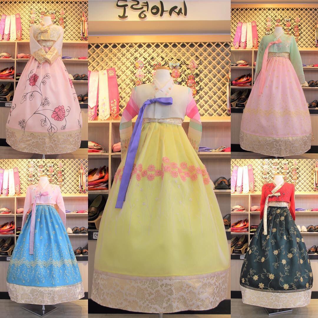 トリョンアッシー韓服レンタル専門店 チマチョゴリ レンタル 도령아씨 한복 韓国 ソウル 旅行 でしたら 可愛い Doryeongassi 치마저고리 を着て 景福宮 散策 を まるで 韓ドラ に入ったような 特別な気分 が味わえますよ 素敵な トリョンアッシー韓服レンタル専門店 チマチョゴリ レンタル 도령아씨 한복 韓国 ソウル 旅行 でしたら 可愛い Doryeongassi 치마저고리 を着て 景福宮 散策 を まるで 韓ドラ に入ったような 特別な気分 が味わえますよ 素敵な
