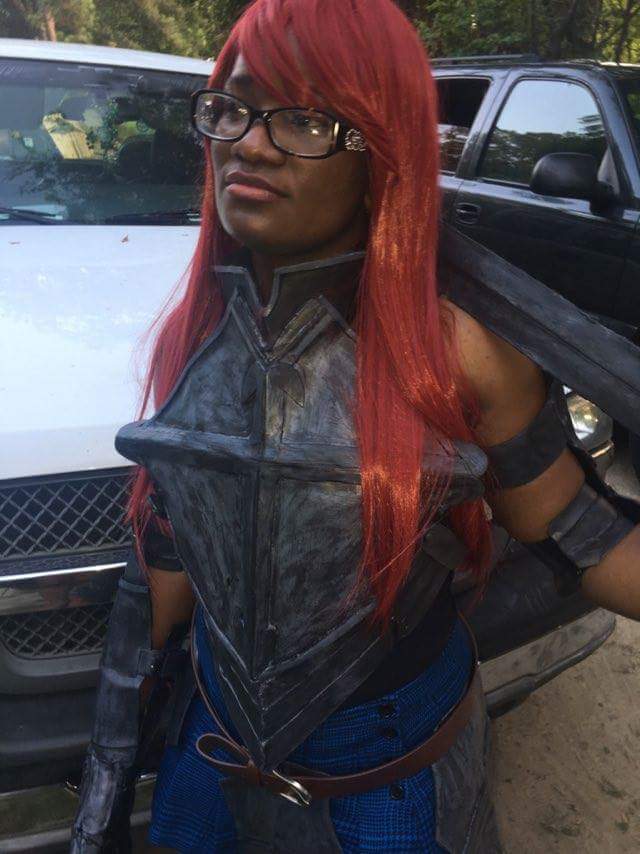 Zqu33ncyn's tweet photo. Some pictures of my cosplay armor i made for upcoming #MSCon I loved how it came out 😀 #cosplayarmor #diy #erzascarlet #FairyTail #anime https://t.co/22hDAeHR14