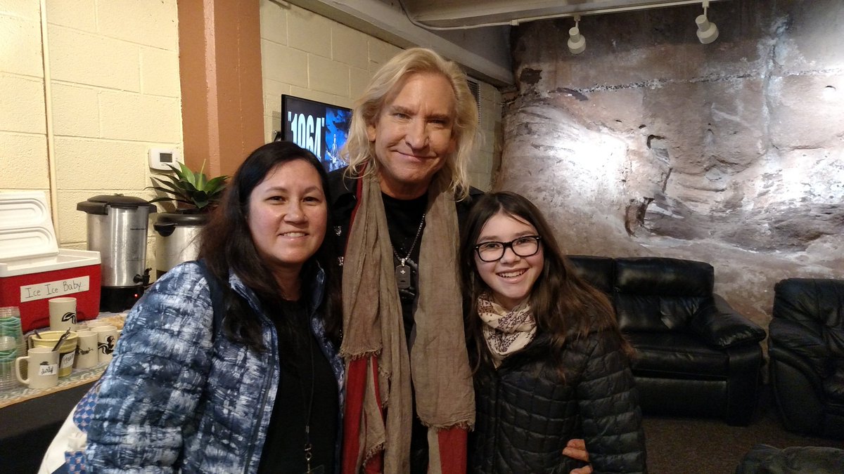 pjsouders's tweet photo. Life's been good to me so far. @JoeWalsh @amy_souders  #RedRocksCO https://t.co/vX9pMFUv0W