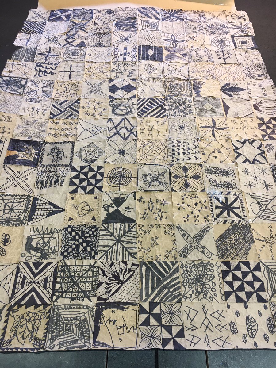 DFrogley's tweet photo. Whole school siapo nearly completed. Only 150 more pieces to go. #samoanlanguageweek #culture #identity https://t.co/46TI80nWD2