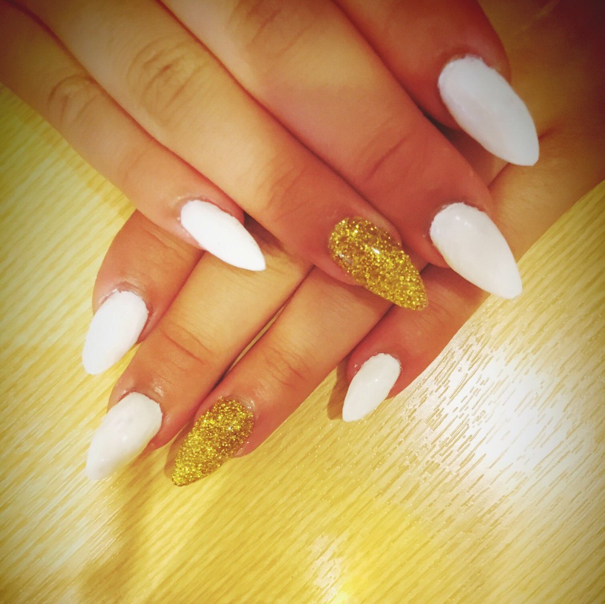 chisa_NAIL's tweet photo. 1、2枚目のやり始めに比べたら
3、4枚目まぁ慣れたなって感じ🤔
最近バイトやら引っ越しやら
忙しくて全くできてない😂💦
頑張らないと(•̀௦•́)و✨ https://t.co/YrBYocaGiQ