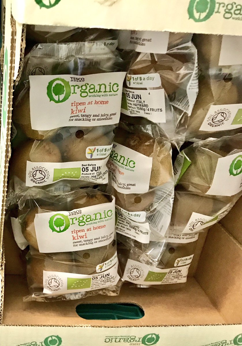 We ❤️ early morning deliveries @TescoandSociety - TY again - doing the right thing with surplus food provided to <a href="/FareShareUK/">FareShare</a> #barnsleyis