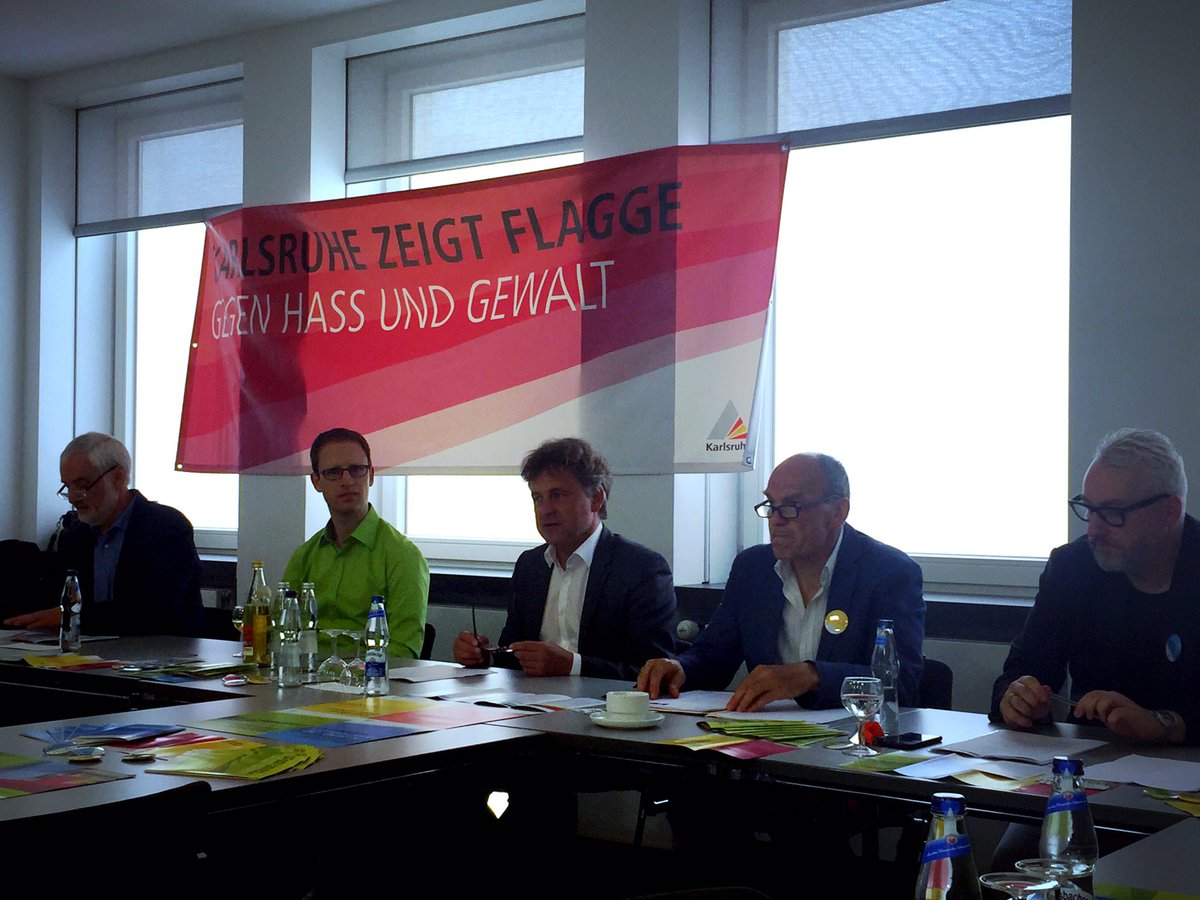 #Karlsruhe: zeigt Flagge gegen den Aufmarsch der Rechten in #Durlach. Viele Aktionen geplant