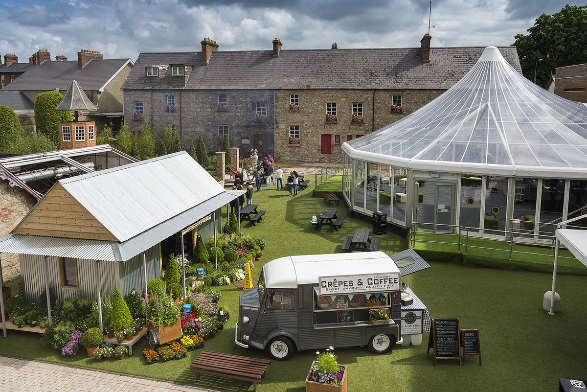 Have you seen the 'Garden of Pure Imagination' by <a href="/DiarmuidDesigns/">Diarmuid Gavin</a> in <a href="/DundrumTC/">Dundrum Town Centre</a> yet? It's absolutely stunning! dundrum.ie/garden