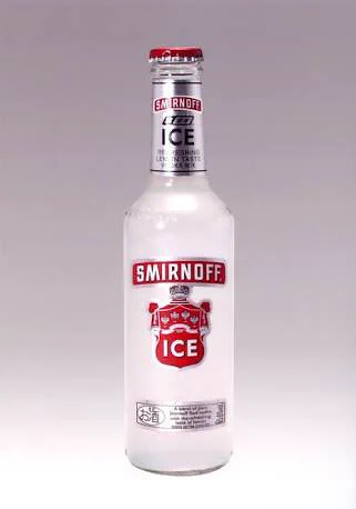 この時期に最適！アイスボックスに好きなお酒をいれるとおいしい！