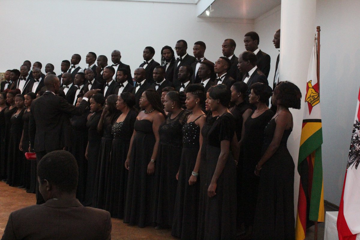 NatGalleryZimb's tweet photo. #NGZ Join us tonight @6pm as we host the Chitungwiza Harmony Singers Cultural Exchange Concert @PachikoroZW @ENTHUSEMag @Destination_Zim https://t.co/l932UtINjb