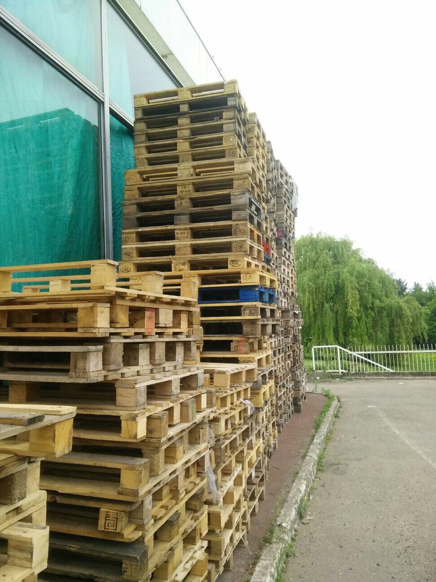 on a trouvé un nouveau gisement <a href="/PaletteCamba/">La palette de Camba</a> #legislative2017 #paris