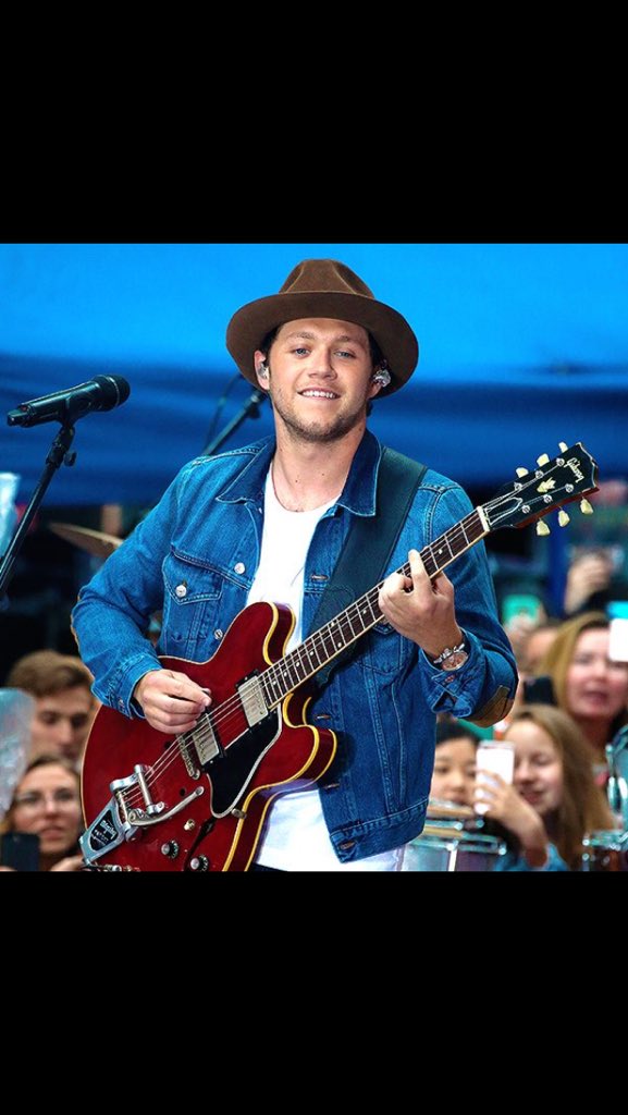 1DInsideReport's tweet photo. Niall at The Today show yesterday. -5.29.17 (2) https://t.co/2Sl02nvrGY