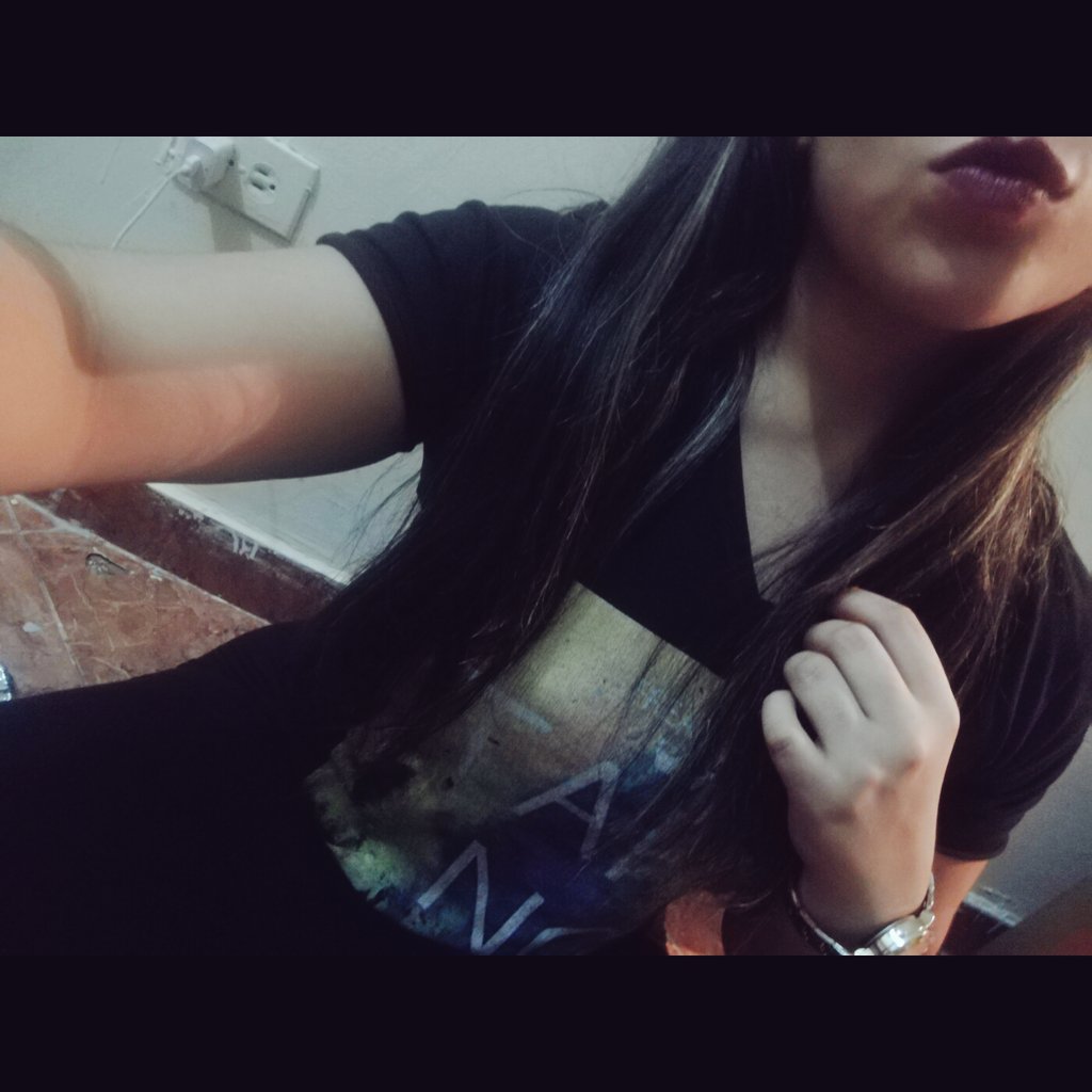 Maria_Camila0's tweet photo. ✔ https://t.co/Cu68JQMKDY