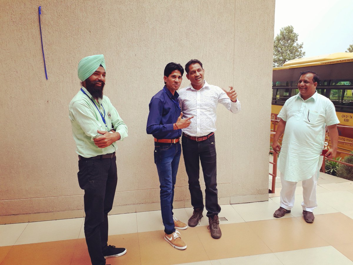Startubefilms's tweet photo. #मस्ती के कुछ #पल 
Sh. #Rocky_Mittal
Chief Advisor,
#मुख्यमंत्री, #हरियाणा के साथ
final Audition for Hindi film
#bollywood 
#talentshow https://t.co/o6U24eHt0T