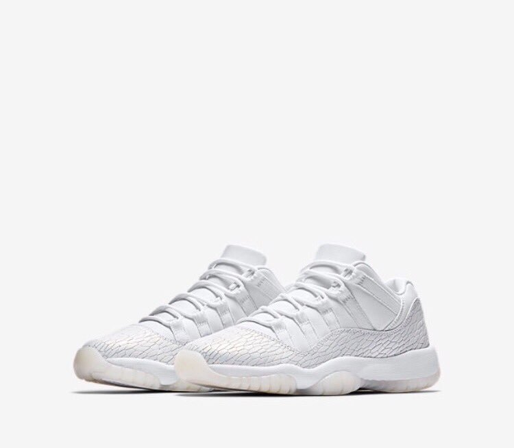 NikeAccess_'s tweet photo. GUESS WHO'S BACK‼️💯🔱 Posting 2 or MORE times a day now⚠️ Follow, let's get 1k♨️ https://t.co/8w6efmE0eY
