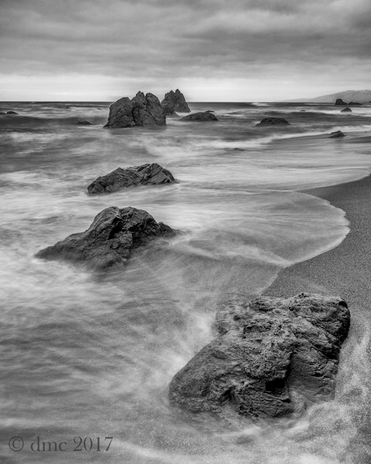 dcassat's tweet photo. Monotone in Sea  #Blurred Effects #Bodega Bay Beaches #California #Cliffs #Cloud Drama #Colorful #Dramatic #Landsc… https://t.co/U2ZNfpMdHK https://t.co/vCekOBlvOT