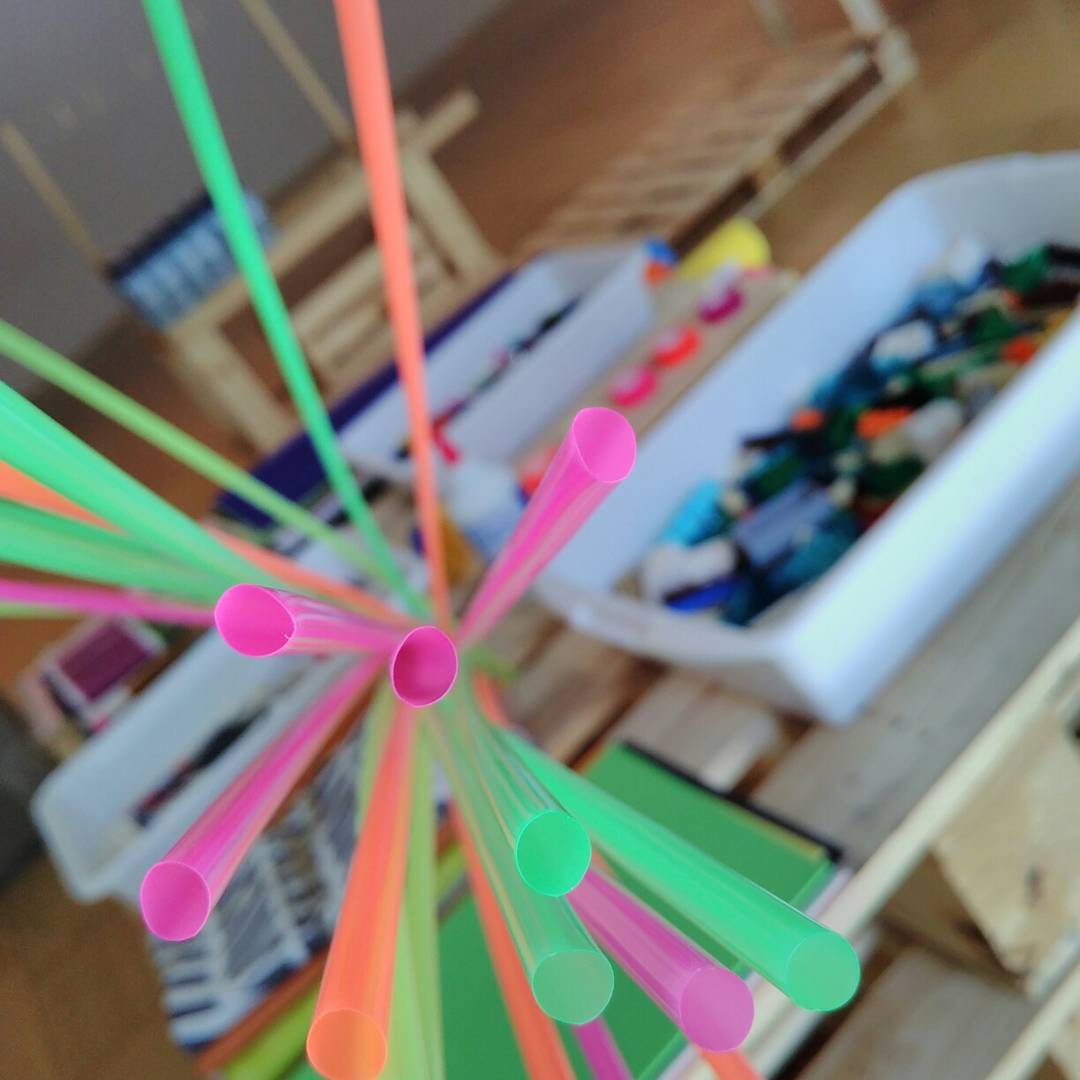 inexsos's tweet photo. Hoy lo vamos a disfrutar y mucho! #Prototipado #LEtsGO #TerritorioCreativoExt #DesignThinking #Lego https://t.co/fJ7YEaZyRw