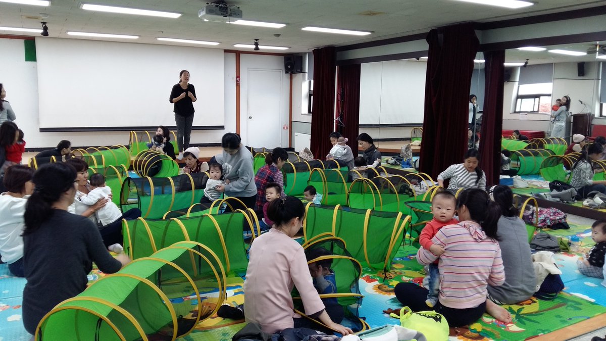 분당구보건소  오감발달놀이교실 대상자 모집.
6월2일 오후 2시 40분시작 됩니다 ~~
대상 :5~10개월 영유아
문의: 729-4337, 729-3966, 3967