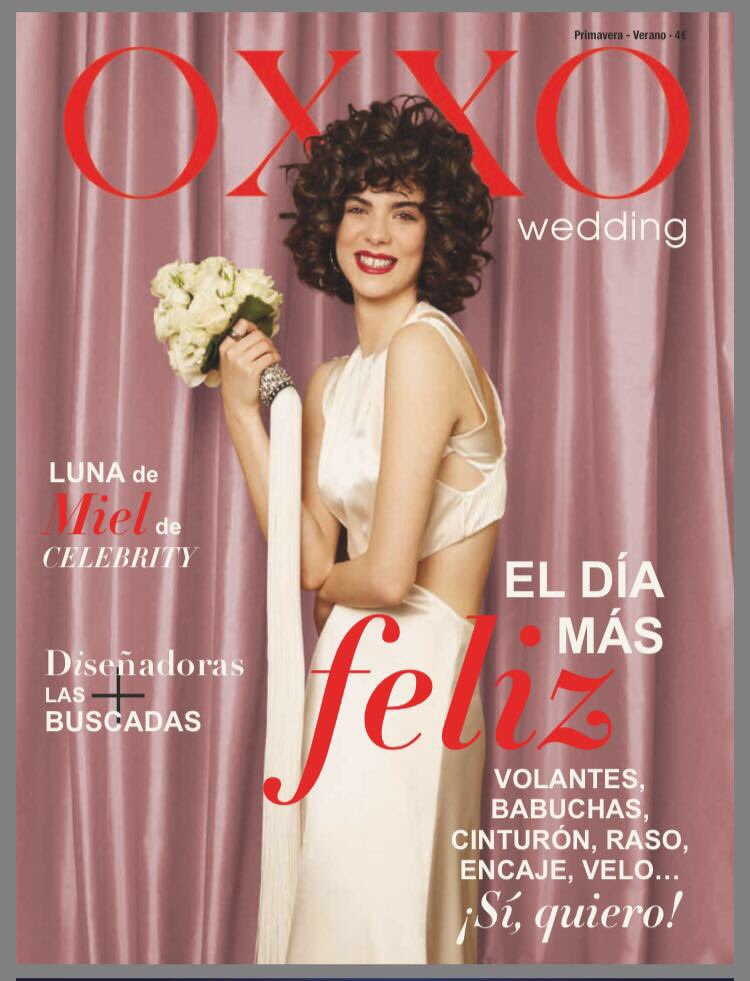 Grandes publicaciones como <a href="/OxxoWedding/">Oxxo Wedding</a> fotografían nuestro #ramodenovia para su portada. Mil gracias !!!!
Foto: <a href="/dannielrojas/">Danniel Rojas</a>
