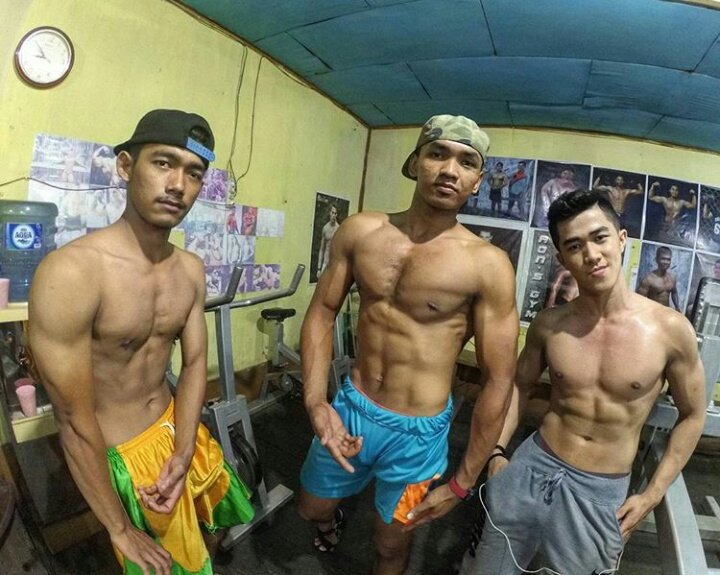 AlbertWakaw's tweet photo. @Nu_Dicklicious @prks94 
Ugghh seger siang2 liat ginian😍 Pilih yg mana? https://t.co/SspBnh7k7N