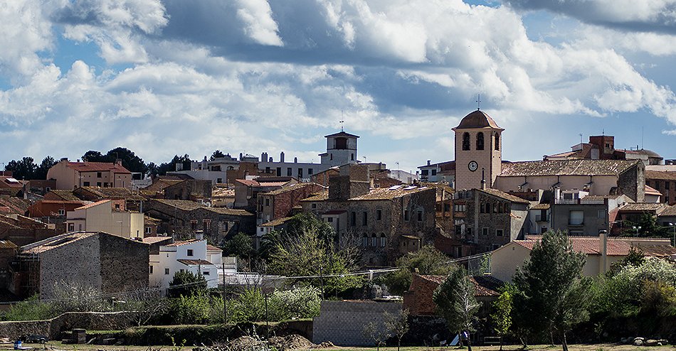 MuntanyesCD's tweet photo. 📣 Sabíeu que #Riudecanyes fou el cap de la baronia d'#Escornalbou des del 1387 fins 1811 #muntanyescd #infodeldia https://t.co/uwfVRDTWAq https://t.co/LfoUdrnOIH