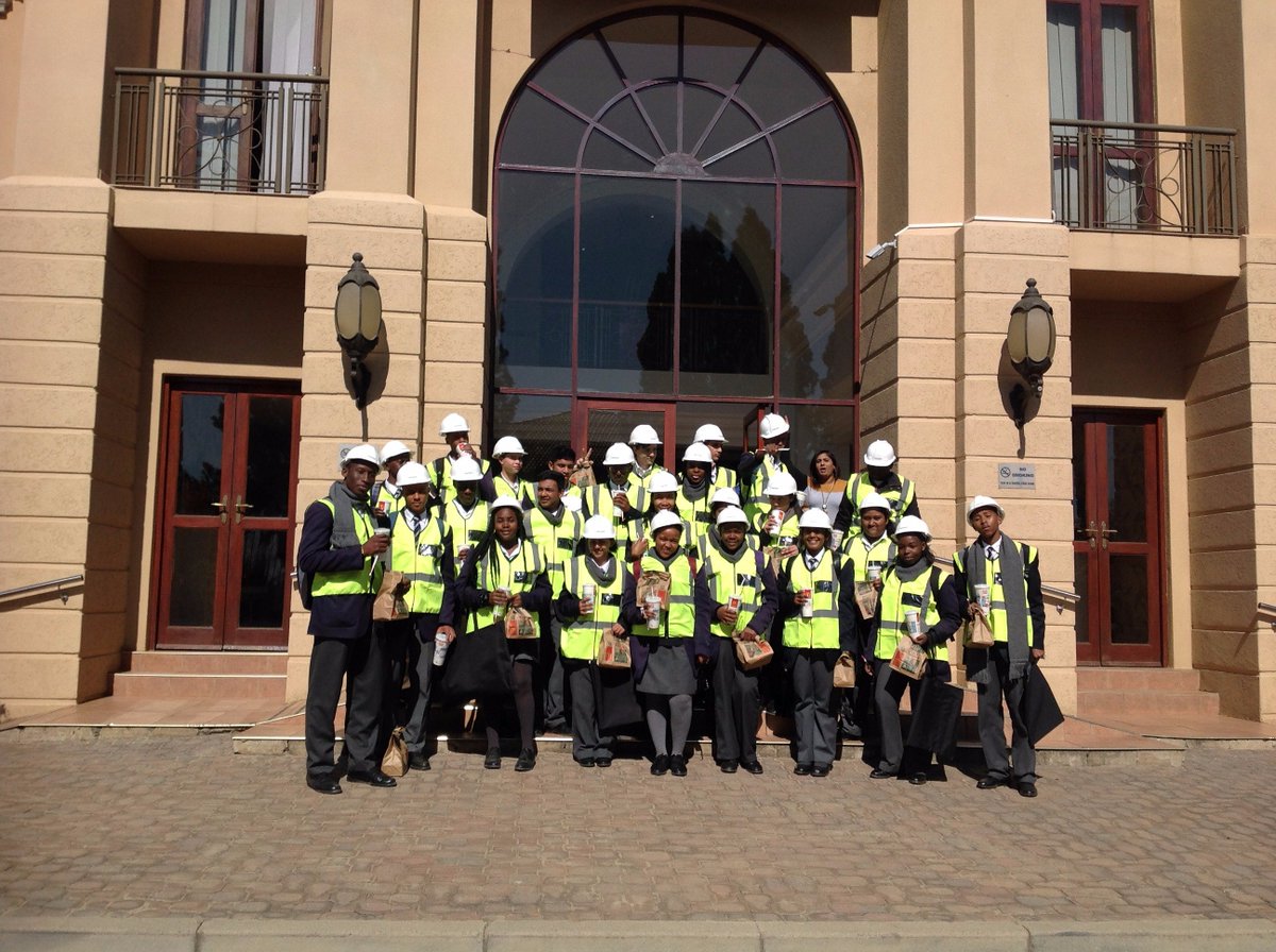 kp_rsa's tweet photo. Celebrating the 10th #CESAJobShadowDay - KP Invites 10 students from grade 9 - 12 to spend a day in the life of an engineer. https://t.co/EeovkTWCMq