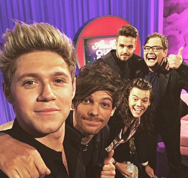 13nanadir's tweet photo. #MissingOneDirection https://t.co/rYPD0dskST