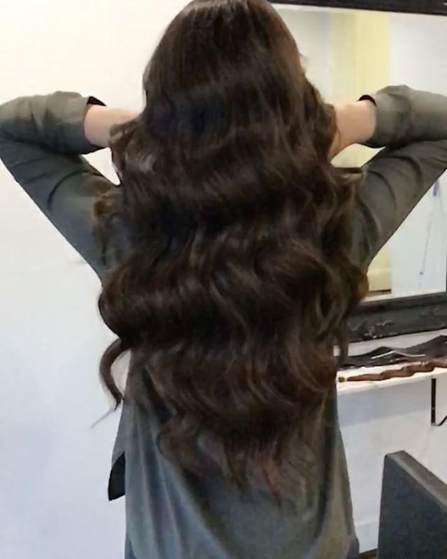 studio_maxx's tweet photo. Long Hair Goals 😍 Achievable with hair extensions! Nobody has to know 🤐😏 Call 9676 9696 for a free consultation! https://t.co/qZqca3kyFG