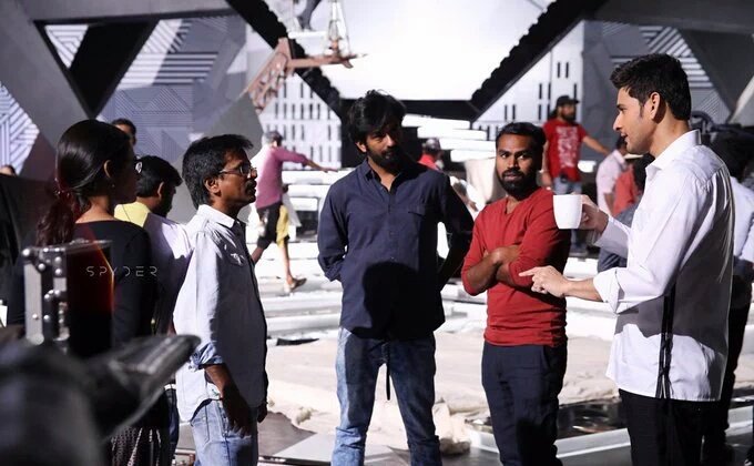 JinMu_JL's tweet image. Working stills #SpyderTeaserArrivingTomorrow
