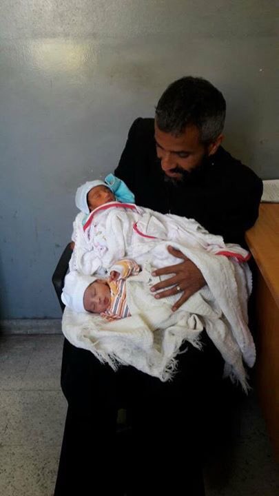 Janjoune's tweet photo. 2 #newborn #babies found on street. #help #PereMajdiAllawi, #BonheurDuCiel #onlinedonation https://t.co/mvwpsvxrzo. ☎️+9613125347 https://t.co/bdJ7GZiXDC