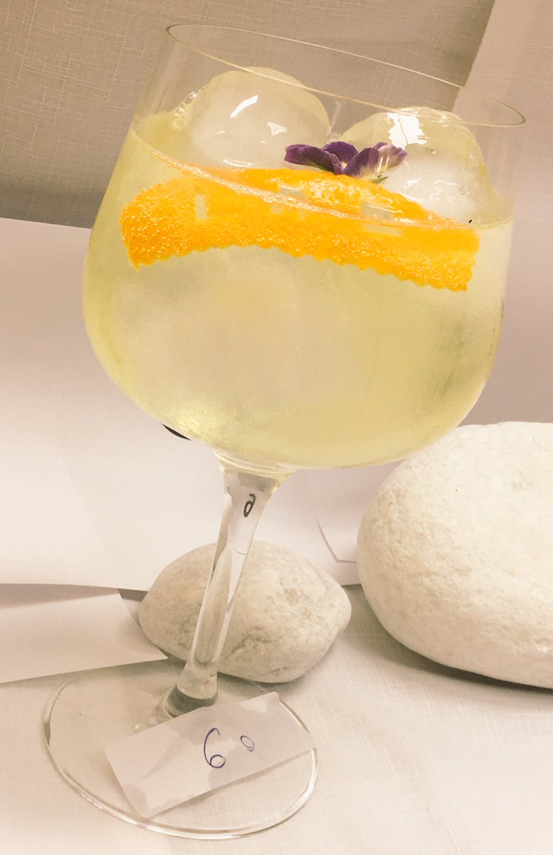 AZAFRANESM's tweet photo. El primer premio al mejor #gintonic de #castillalamancha con #karkomgin fue para el grandísimo @jose_guio de @LabCocktail 
🏆ENHORABUENA!! https://t.co/uvjnYKw8fP