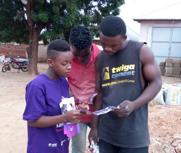 TaifaMoja's tweet photo. Jifunze jinsi ya ku #tumapesabilamipaka, njia pekee ya kutuma pesa mitandao mingine bila gharama za ziada.
Tembelea https://t.co/vEebS7aaMo https://t.co/yduQi4m7s0