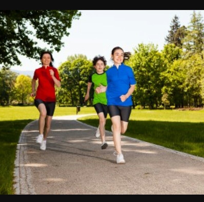 Ramon_villa's tweet photo. ¿Estresad@? sal a correr, ¿tienes un mal día? sal a correr, ¿demasiado trabajo? sal a correr....... hoy a las 20:00 en el parque de invierno https://t.co/aE5l4Pee5h