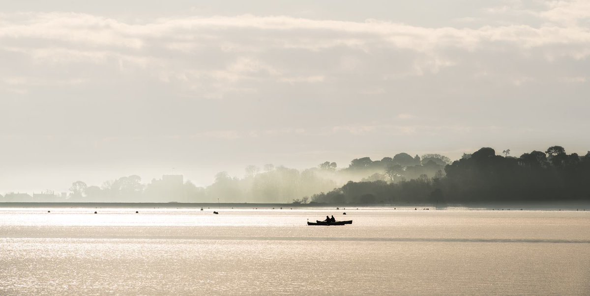 bromfieldsco's tweet photo. Hello coming at you from the south coast this week #BrownseaIsland #Sandbanks #yachtbrokers #weekahead https://t.co/y1UmxotenX