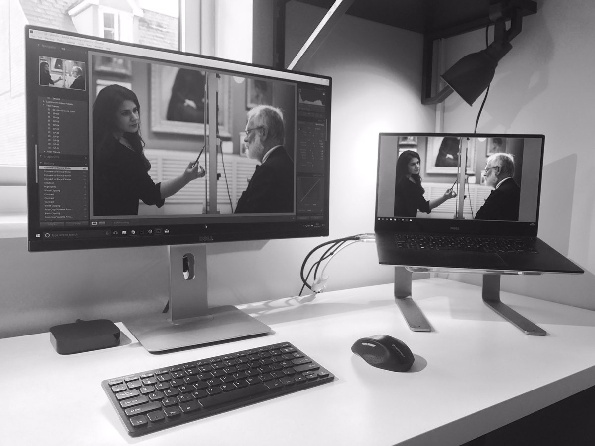 CrescentPhoto's tweet photo. Busy editing photos of talented @VictoriaArtBath artist-in-residence Harriet Dahan-Bouchard @mooncatcher88 @WeLoveBath @BathEcho https://t.co/6WM78wYLK4