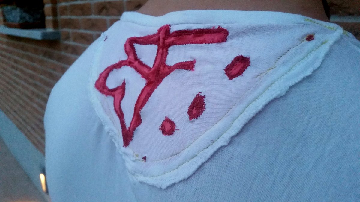 FedeAlo88's tweet photo. La mia prima creazione #firstcreation #tshirt #followthesun #dressmaker #dressinvention #model #love #f  @maxmaraschiell0 https://t.co/1WleEFGv1T