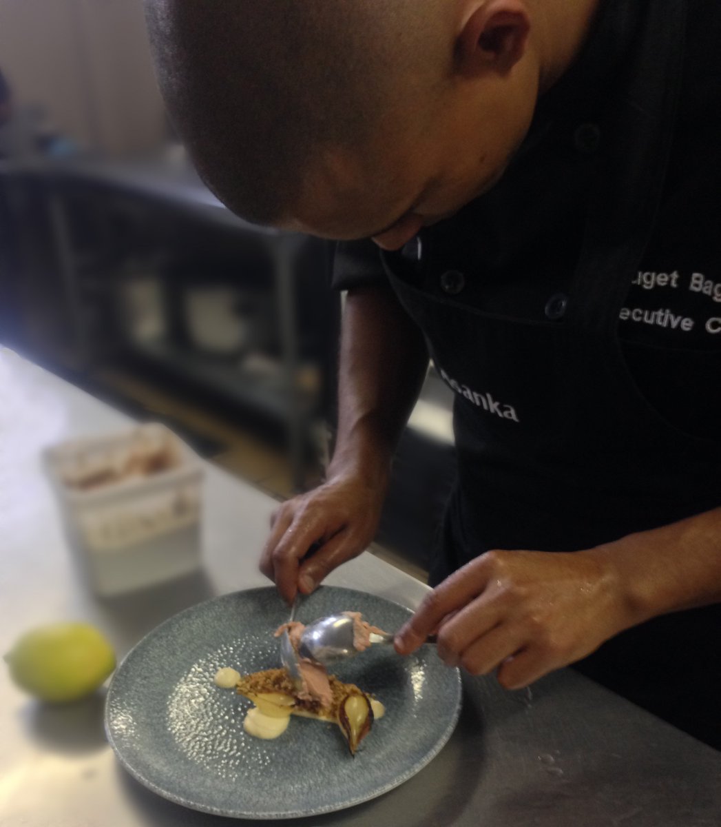 Asanka_Rest's tweet photo. #AsankaChef Rouget Bagley is creative &amp; dynamic - always experimenting with new ways to tease your tastebuds @JoziFoodieFix @sandtontimes https://t.co/3ny1wWNj1l