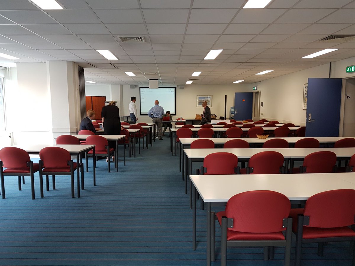 De werkconferentie gaat zo beginnen. We hebben er zin in! #kci2017 <a href="/KINGgemeenten/">KING gemeenten</a> <a href="/evoogd/">Ewoud de Voogd</a> @JGroenestein <a href="/howaboutfrank/">Frank Bruijninckx</a>