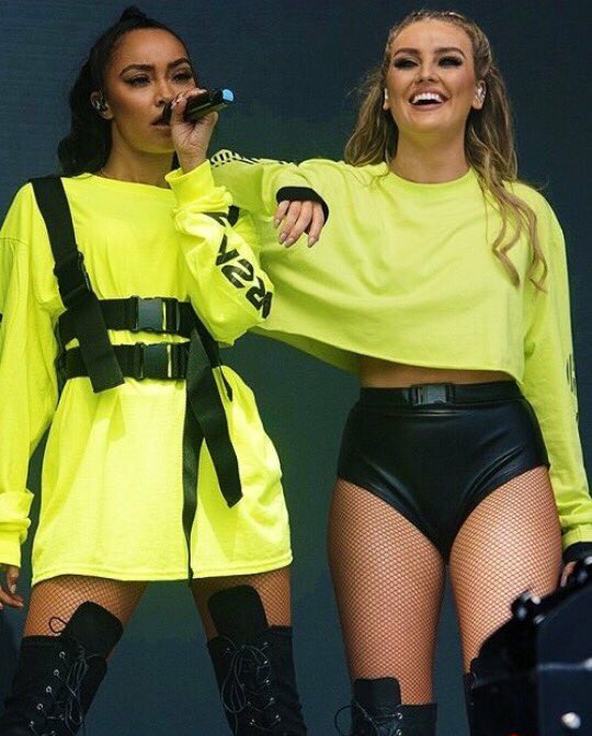 LittleMixers004's tweet image. RT for Lerrie💕
#DafBama2017_LittleMix 
#MTVAwardsStar Little Mix
