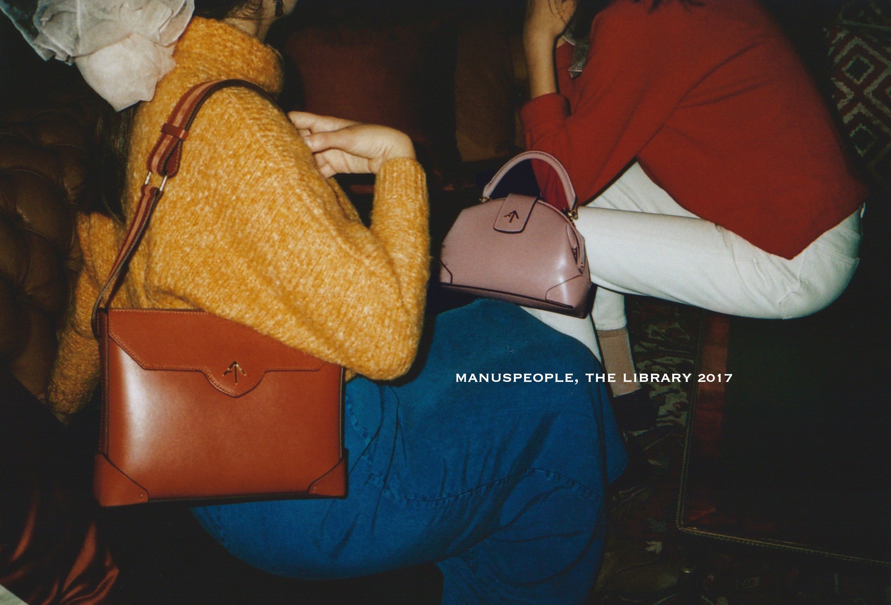 Manu atelier store bold bag