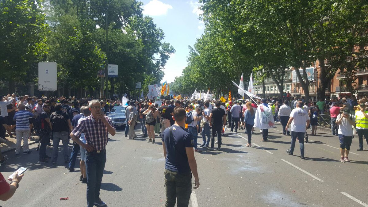 YoTaxiLaRevista's tweet photo. #taxi #yotaxi #taxiespaña #Madrid #30MM30 https://t.co/zMLKYaeY4z