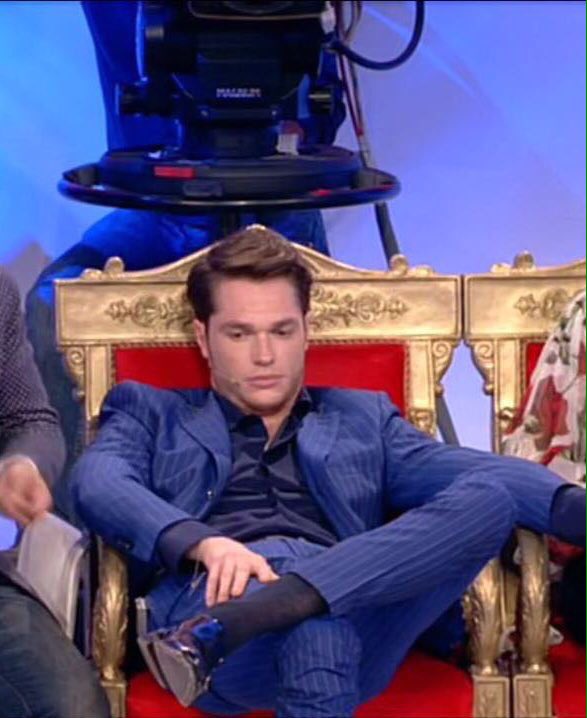 Iperborea_'s tweet photo. Io mentre guardo il viaggio di Luca e Soleil: 

#uominiedonne https://t.co/C2DgIgbFkZ